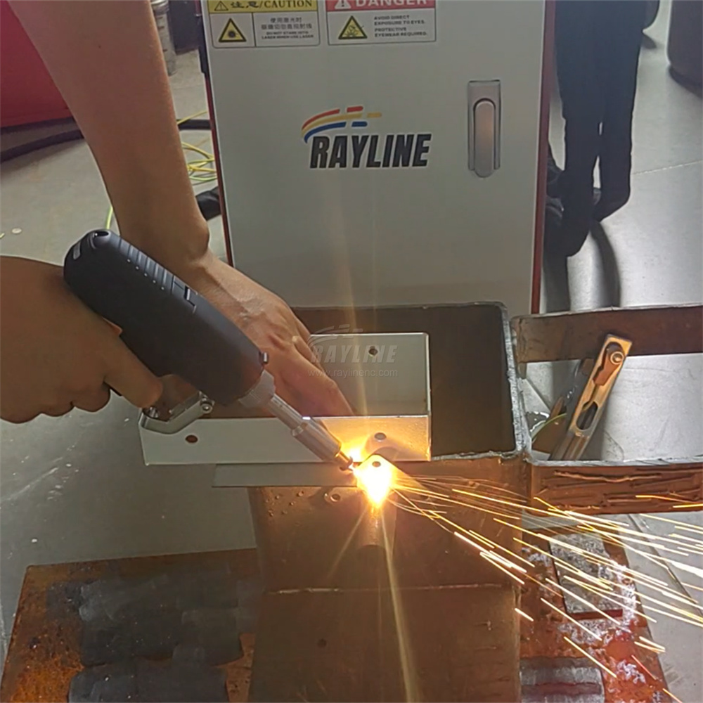 Industrial Laser Cleaner - 新型ミニポータブルハンドヘルドレーザー溶接機 3in1 溶接・切断・洗浄 1500W ステンレス鋼レーザー溶接機
