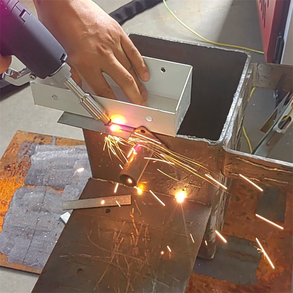 新型ミニポータブルハンドヘルドレーザー溶接機 3in1 溶接 - Industrial Laser Cleaner のレビューと価格