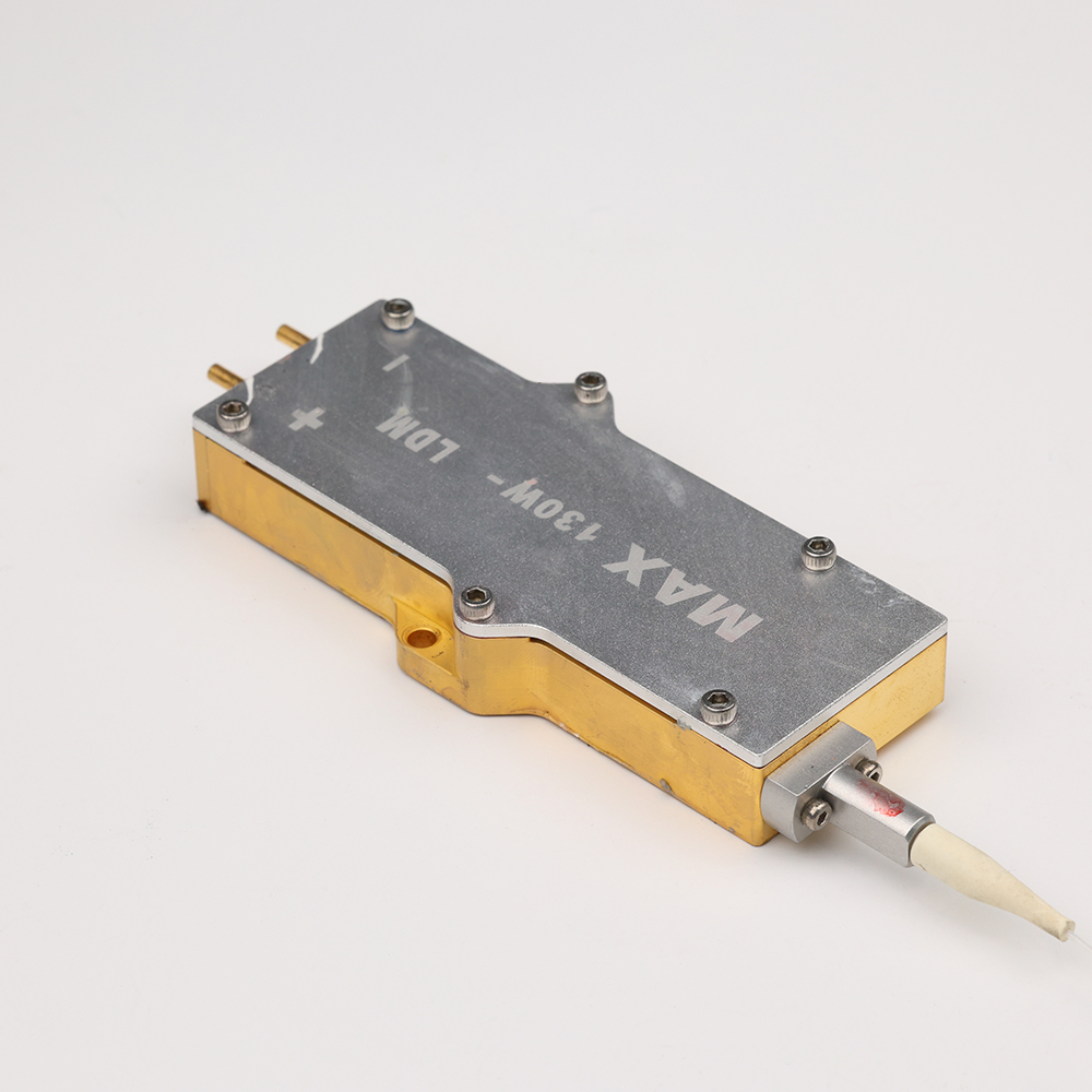 最大 130 ワット 260 ワット 350 ワットレーザー - Industrial Laser Blaster のレビューと価格