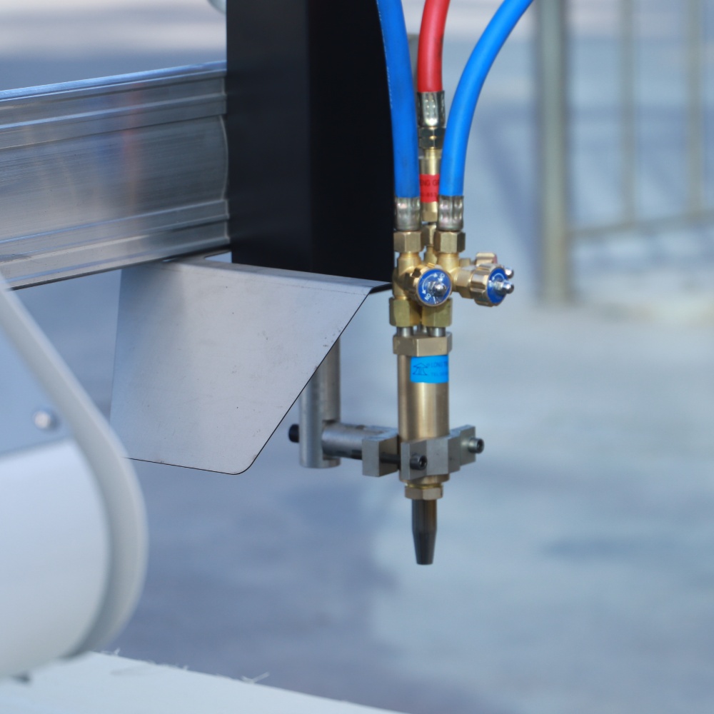 高品質ポータブルタイプCNC金属切断機、CNCプラズマ・火炎 - Cnc Plasma Cutter のレビューと価格