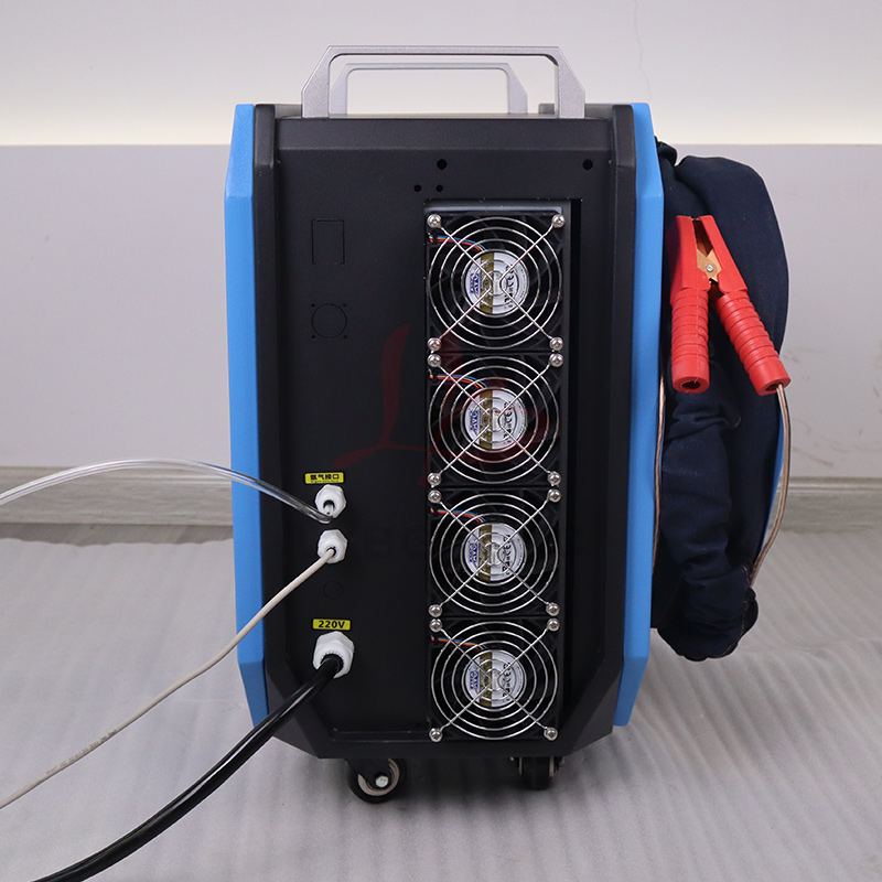 空冷式ハンドヘルドレーザー溶接機 800W 1200W 3i - Industrial Laser Cleaner のレビューと価格